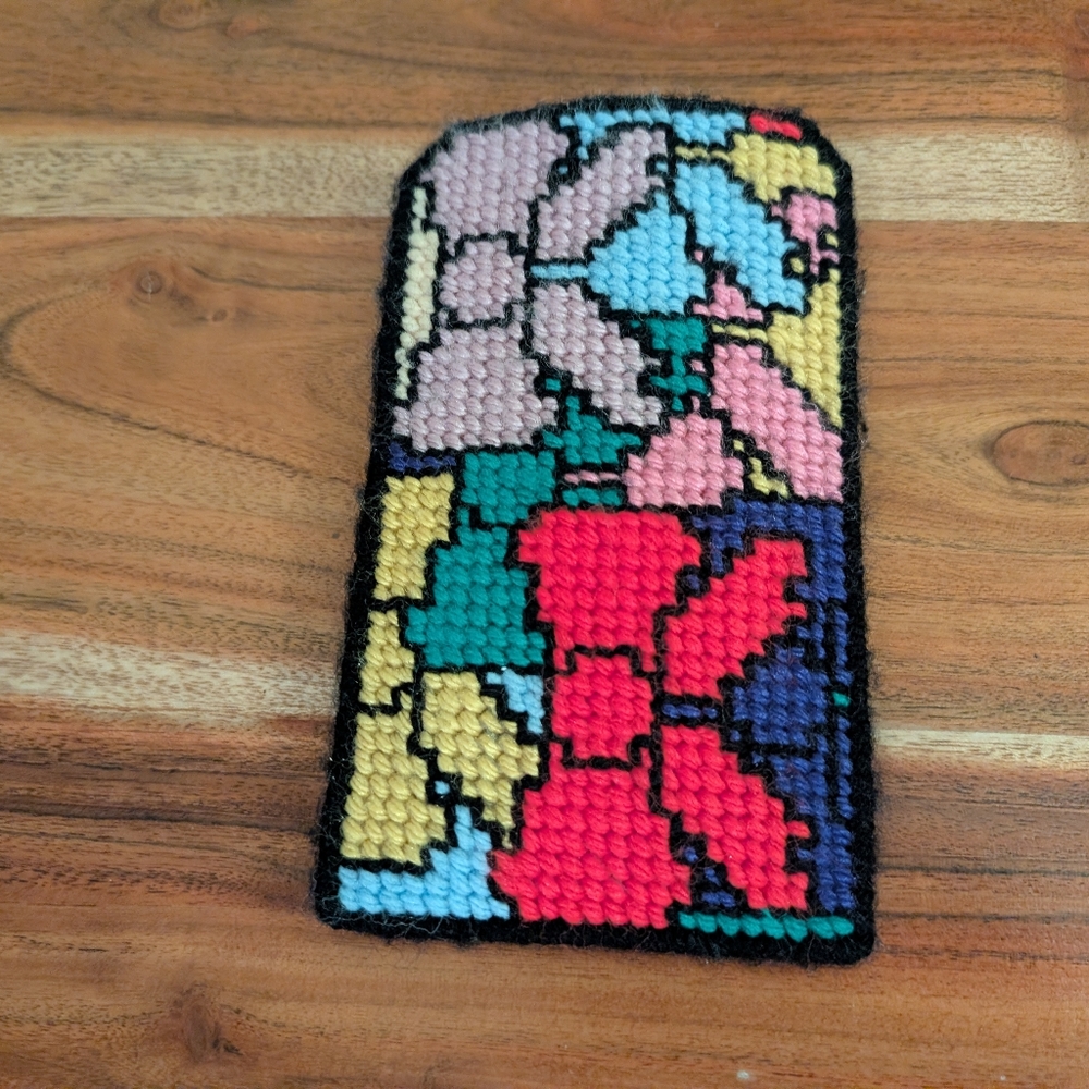 Vintage 1990's Plastic Canvas Needlepoint Eyeglass Case Hand Stitch Floral